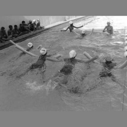 Нудълс MAXIMA 147-152 см Червен EPE