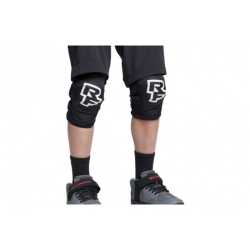 Наколенки Race Face Sendy Knee Kids – Stealth, размер S/M