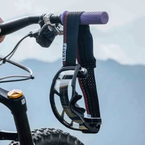 Маска LEATT Velocity 4.0 MTB X-Flow – черна, прозрачна 83%