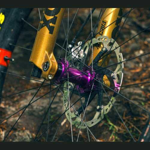 Предна главина OneUp Component 15x110 32H Червена