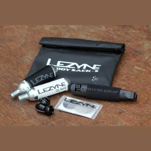 Комплект за ремонт на гуми Lezyne Caddy Kit – черен