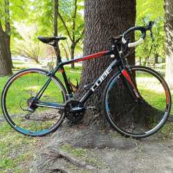 Шосеен велосипед Cube Peloton Claris 3x8 – Черно/Червен, 525 мм